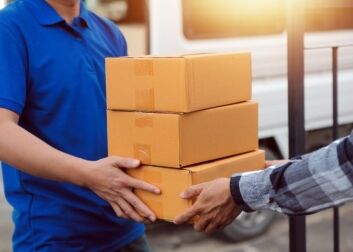 With Vaultra Storage's Mailbox units you can pick up your parcels at anytime!